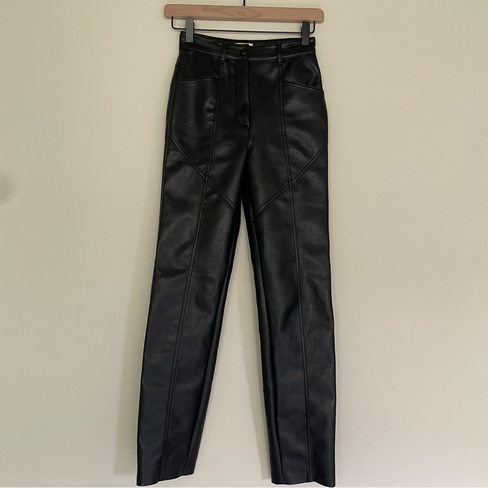 Wilfred Aritzia Rebel Black Vegan Leather Pants Women’s Size 00